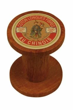 Bobine Bois à L'ancienne Fil Au Chinois Rouge