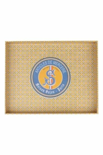 Boîte à Couture Complète Fillette Cousant 4 Boîte à Couture Complète Fillette Cousant – Image 4