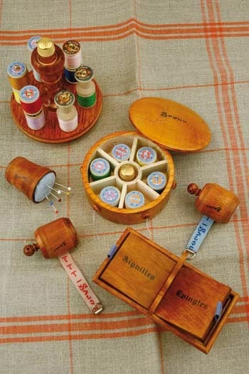 Casier En Bois Collection De Dés à Coudre 5 Casier En Bois Collection De Dés à Coudre – Image 5