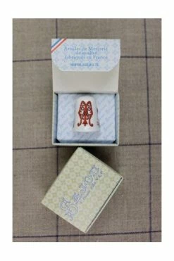 Dé De Porcelaine Blanche Lettre M -artisanat Soldes Magasin de de porcelaine blanche lettre m 3