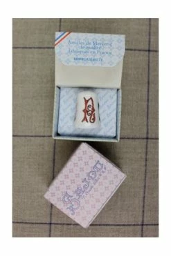 Dé De Porcelaine Blanche Lettre N -artisanat Soldes Magasin de de porcelaine blanche lettre n 3