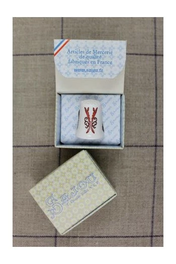 Dé De Porcelaine Blanche Lettre V 4 Dé De Porcelaine Blanche Lettre V – Image 4