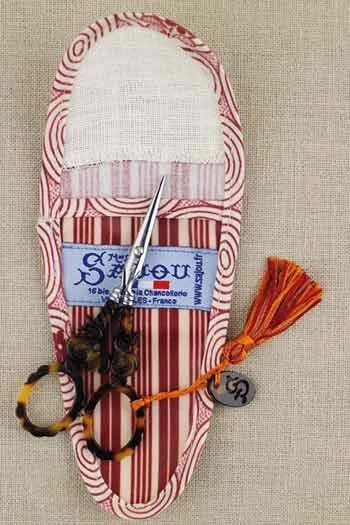 Etui Porte-ciseaux Toile Cirée Rayures Bordeaux - M 3 Etui Porte-ciseaux Toile Cirée Rayures Bordeaux - M – Image 3