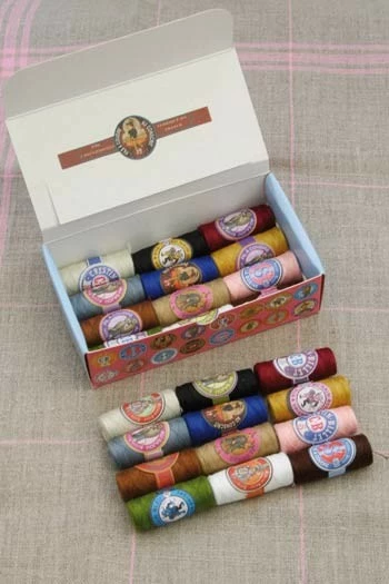 Fil Polyester 24 Cocons Assortiment Classique 4 Fil Polyester 24 Cocons Assortiment Classique – Image 4