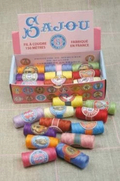 Fil Polyester 24 Cocons Assortiment Moderne 10 Fil Polyester 24 Cocons Assortiment Moderne -artisanat Soldes Magasin fil polyester 24 cocons assortiment moderne 3