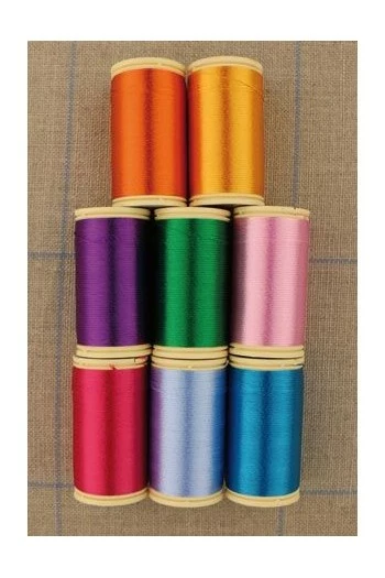 Huit Bobines Fil Broderie Rayonne Boîte Cadeau 2 2 Huit Bobines Fil Broderie Rayonne Boîte Cadeau 2 – Image 2