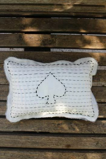Kit Coussin Broderie Pique 1 Kit Coussin Broderie Pique