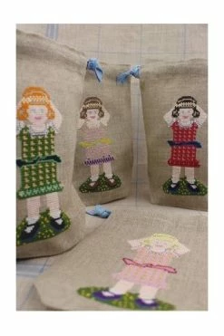 Kit De Point De Croix Petite Fille Sajou Rosalie -artisanat Soldes Magasin kit de point de croix petite fille sajou rosalie 5