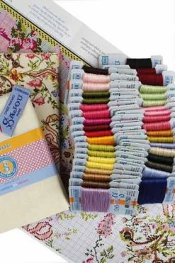 Kit Grand Coussin Marie Antoinette Château -artisanat Soldes Magasin kit grand coussin marie antoinette chateau 5