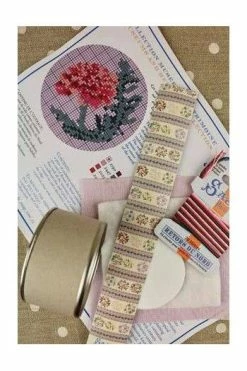 Kit Point De Croix Fleur Boîte Œillet -artisanat Soldes Magasin kit point de croix fleur boite oeillet 1