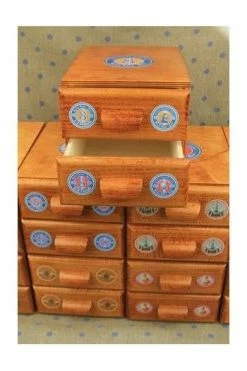 Meuble Mercerie 2 Tiroirs Fil Au Chinois 18 Meuble Mercerie 2 Tiroirs Fil Au Chinois -artisanat Soldes Magasin meuble mercerie 2 tiroirs fil au chinois 8