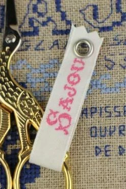 Paire De Ciseaux Broderie Cigogne Aurifiée Petit -artisanat Soldes Magasin paire de ciseaux broderie cigogne aurifiee petit 3