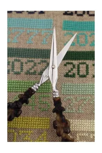 Paire De Ciseaux Broderie Façon écaille Fleur 2 Paire De Ciseaux Broderie Façon écaille Fleur – Image 2