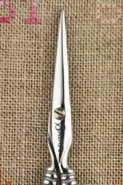 Paire De Ciseaux Broderie Façon Nacre Croix -artisanat Soldes Magasin paire de ciseaux broderie facon nacre croix 3