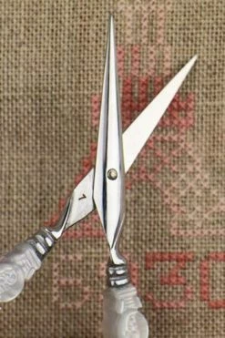 Paire De Ciseaux Broderie Façon Nacre Cygnes -artisanat Soldes Magasin paire de ciseaux broderie facon nacre cygnes 2