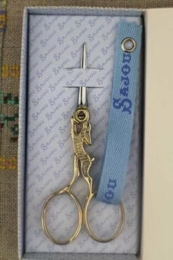 Paire De Ciseaux Broderie Lièvre Aurifiée 13 Paire De Ciseaux Broderie Lièvre Aurifiée -artisanat Soldes Magasin paire de ciseaux broderie lievre aurifiee 5