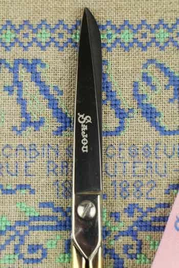 Paire De Ciseaux Couture Lingère Feuilles Aurifiée 3 Paire De Ciseaux Couture Lingère Feuilles Aurifiée – Image 3