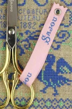 Paire De Ciseaux Couture Lingère Feuilles Aurifiée 7 Paire De Ciseaux Couture Lingère Feuilles Aurifiée -artisanat Soldes Magasin paire de ciseaux couture lingere feuilles aurifiee 2