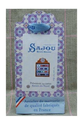 Présentoir Bois Miniature 24 Cartes Retors Du Nord 3 Présentoir Bois Miniature 24 Cartes Retors Du Nord – Image 3