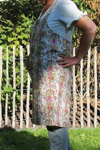 Tablier Japonais Tissu Marie Antoinette Château 2 Tablier Japonais Tissu Marie Antoinette Château – Image 2