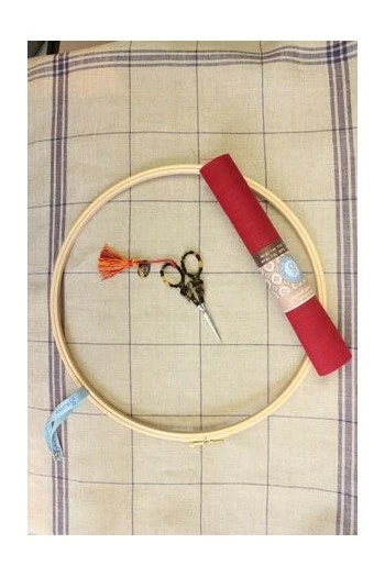 Tambour Broderie En Bois Taille 30 Cm 3 Tambour Broderie En Bois Taille 30 Cm – Image 3