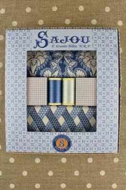 Tissus Coton Damas Bleu 3 Coupons Boîte Cadeau 9 Tissus Coton Damas Bleu 3 Coupons Boîte Cadeau -artisanat Soldes Magasin tissus coton damas bleu 3 coupons boite cadeau 2