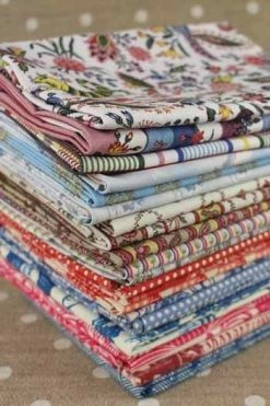 Toile Cirée Façon Patchwork - Coupon -artisanat Soldes Magasin toile ciree facon patchwork coupon 1